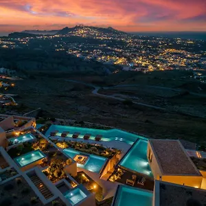 North Santorini - A Luxury Pyrgos Kallistis