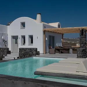 George Farm Land * Karterados (Santorini)