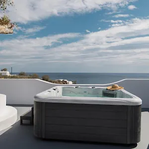 Red Harmony Stone House Holiday home