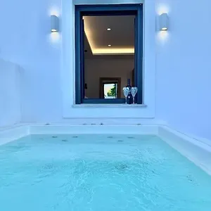 Nostos Apartment Kamari (Santorini)