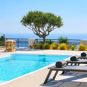 Grand Santorini *