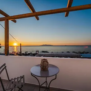 Aroma Azalea & Kamari (Santorini)
