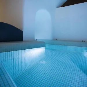 Orpheus Santorini Megalokori