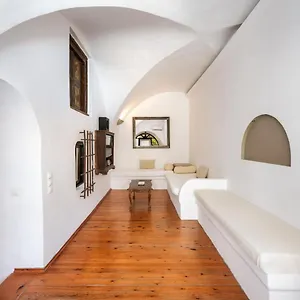 Lava & Lounge Aparthotel