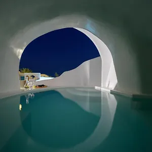 Hotel Lotus Cave *