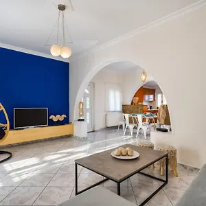 Modern 2 Bed In Downtown Of Fira (Santorini)