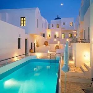 Oia's Sunset Hotel