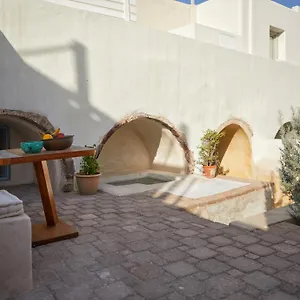 Oia's Cellars Appartamento *