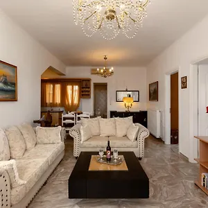 Emilia's House *
