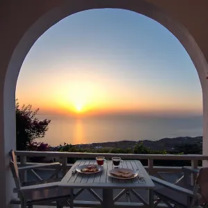 Petalou House Imerovigli (Santorini)