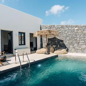 Villa Ertha With Private Pools *