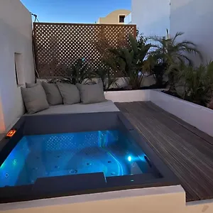 Rosaviglia Luxury - An Private Hideaway Oia (Santorini)