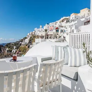 On The Rocks Santorini 4* Imerovígli