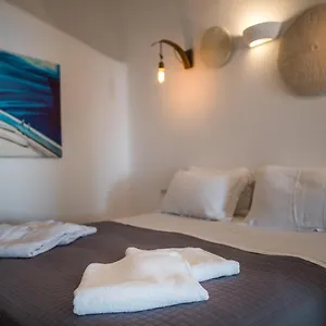 Angel Luxury 3* Fira (Santorini)