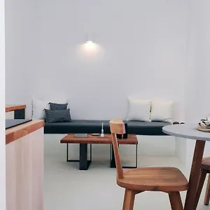 Villa Thiro Santorini *