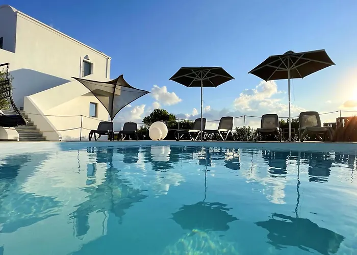 Hermoso Luxury Suites Monolithos  photo