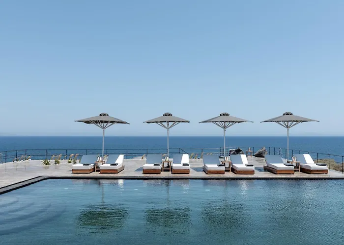 Colombos Beachfront Foinikia  photo