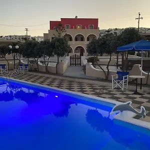 Romantic Exo Katikies (Santorini)