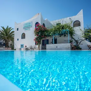 Limnes Aparthotel