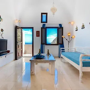 Moschatos House * Kamari (Santorini)