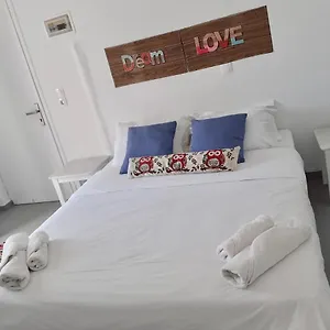 Hotel Rings