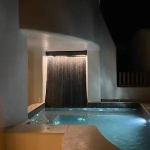 Areos Luxury Apartment Vothon