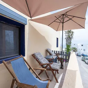 Marly's - Cycladic House In Imerovigli (Santorini)
