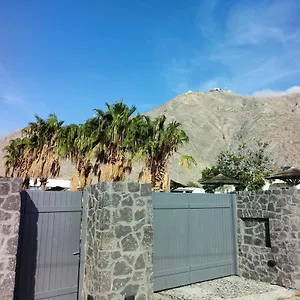 Sandys Paradise * Perissa (Santorini)