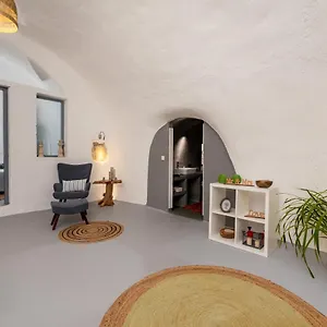 Vila 1812 Caves 'n Mansion