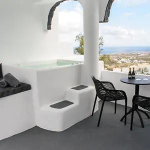 Black Shade * Fira (Santorini)