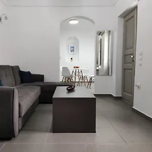 Apartment Mareva's House