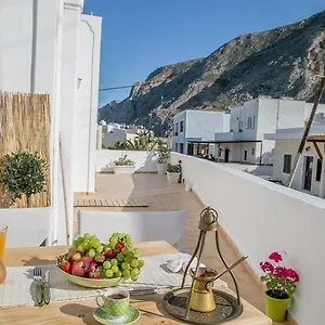 Alto Mare Villa Kamari (Santorini)