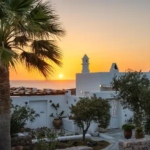 Anema Boutique & Santorini Hotel