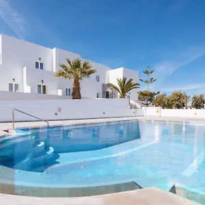 Nikos Karterados (Santorini)
