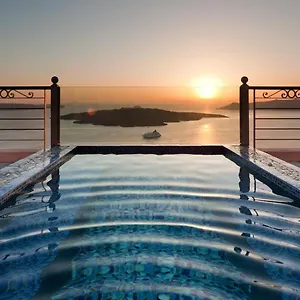 Hotell Nefeles Luxury 4*