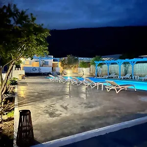 Family Villages Santorini