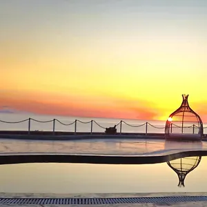 Aparthotel Thea Luxury Fira (Santorini)