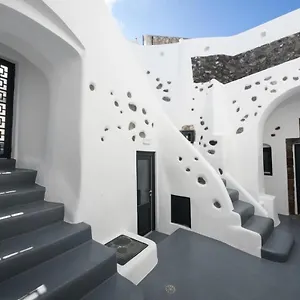 Santorini Traditional 1bd Apt With Private Hot Tub Apartman