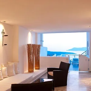 Venetian-style Santorini 1 Bedroom Astroglia Beautiful Caldera Sea Views Private Jacuzzi * Fira (Santorini)