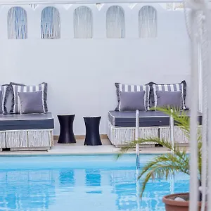 Loizos Stylish Residences 3*
