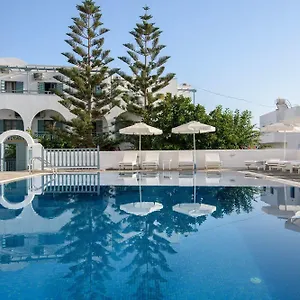 Hotel Iris Boutique Kamari (Santorini)