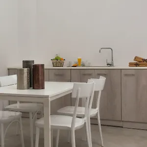 Eucalyptus Apartment Messaria (Santorini)