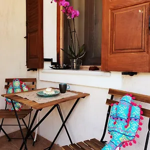 Villa Thira *