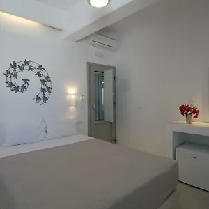 Livin Santorini 3* Fira (Santorini)