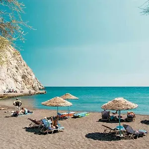 Santorini Seaside Retreat - Flora's Summer Escape *