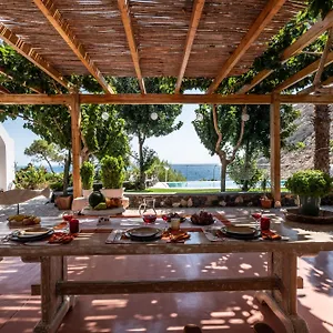 فيلة Santorini Mystique Garden