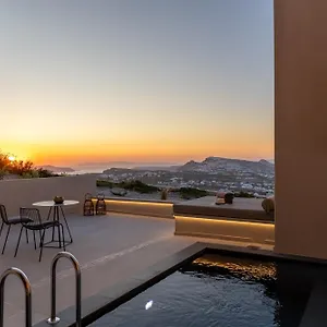 Villa North Santorini - A Luxury